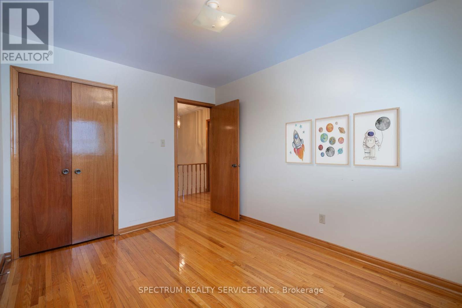 27 Clubhouse Court, Toronto, Ontario  M3L 2L7 - Photo 26 - W12756490