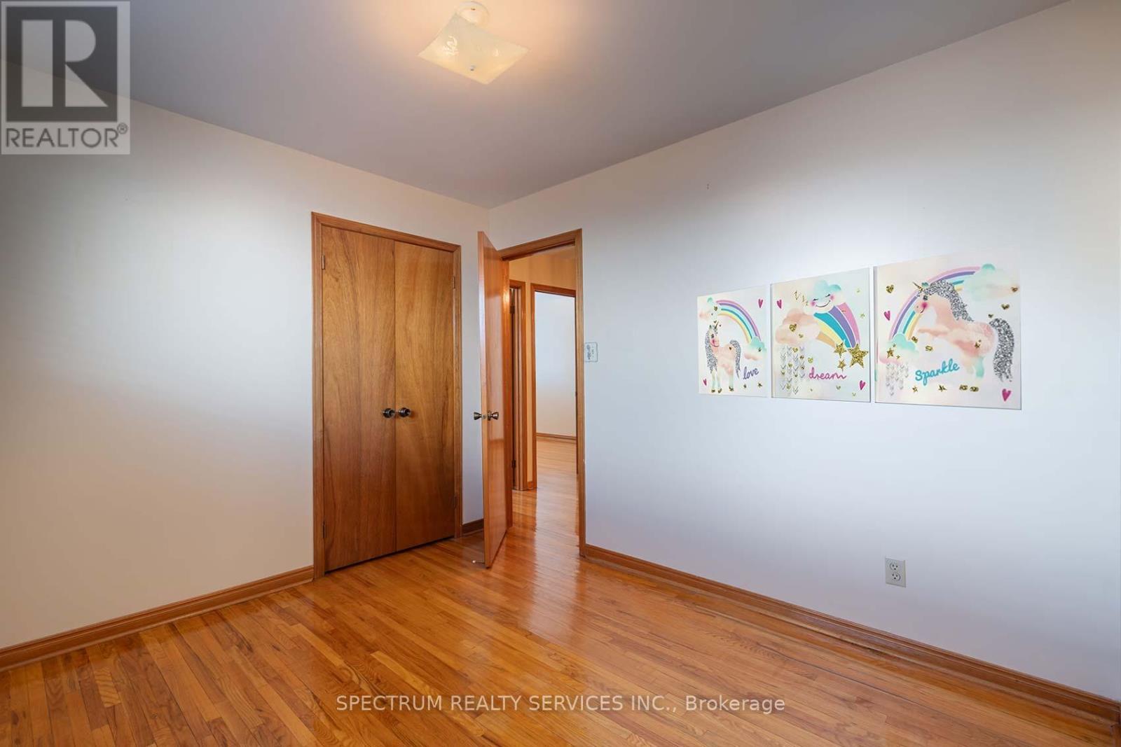 27 Clubhouse Court, Toronto, Ontario  M3L 2L7 - Photo 28 - W12756490