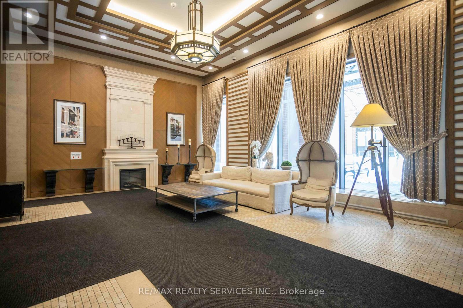 703 - 800 Lawrence Avenue W, Toronto (Yorkdale-Glen Park), Ontario  M6A 0B1 - Photo 2 - W12756506