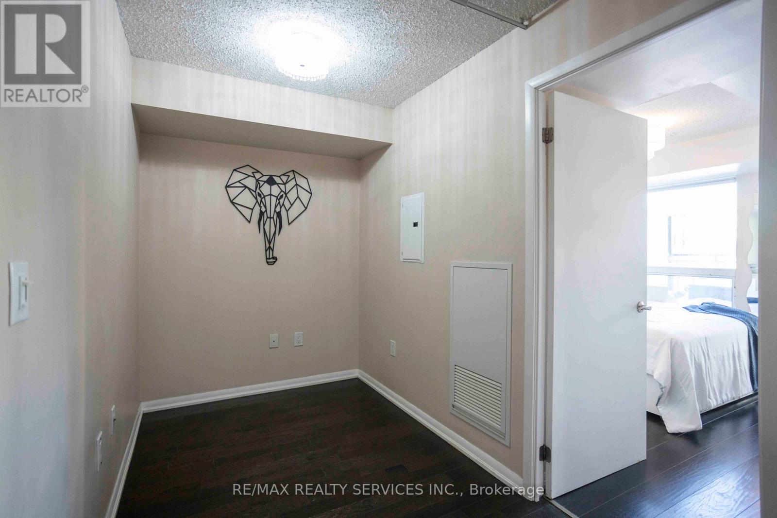 703 - 800 Lawrence Avenue W, Toronto (Yorkdale-Glen Park), Ontario  M6A 0B1 - Photo 9 - W12756506