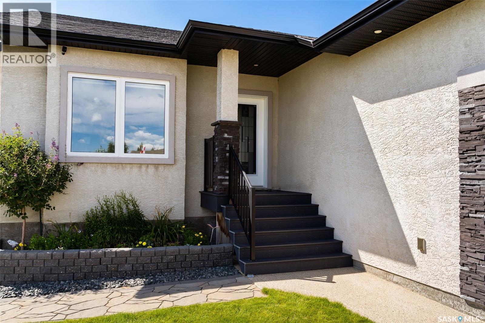 102 Plains Court, Pilot Butte, Saskatchewan  S0G 3Z0 - Photo 4 - SK027713