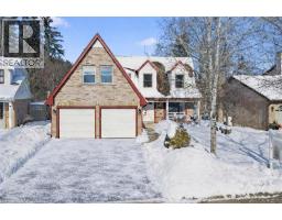 33 MANITOULIN Crescent, Kitchener, Ontario