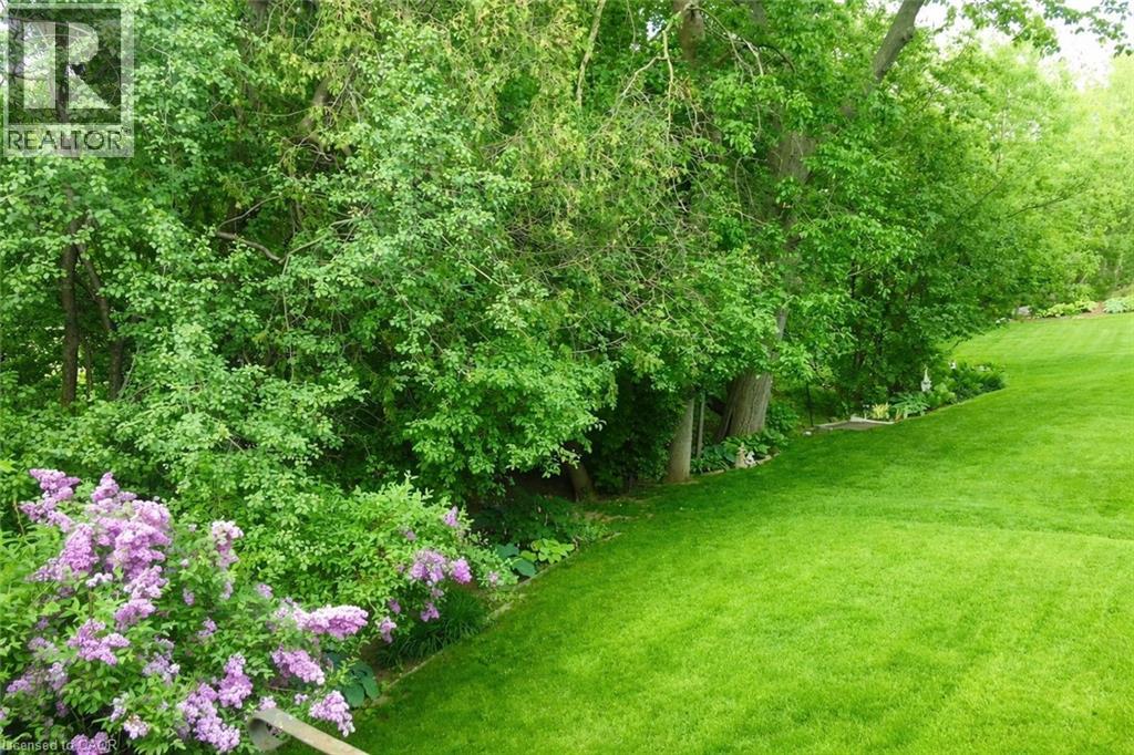 33 Manitoulin Crescent, Kitchener, Ontario  N2A 3J4 - Photo 40 - 40802155