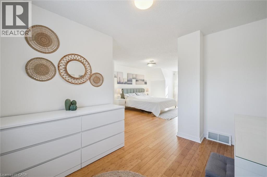 33 Manitoulin Crescent, Kitchener, Ontario  N2A 3J4 - Photo 32 - 40802155