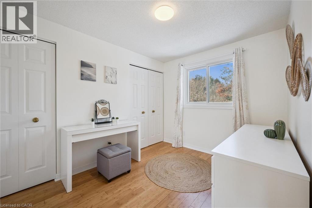 33 Manitoulin Crescent, Kitchener, Ontario  N2A 3J4 - Photo 31 - 40802155