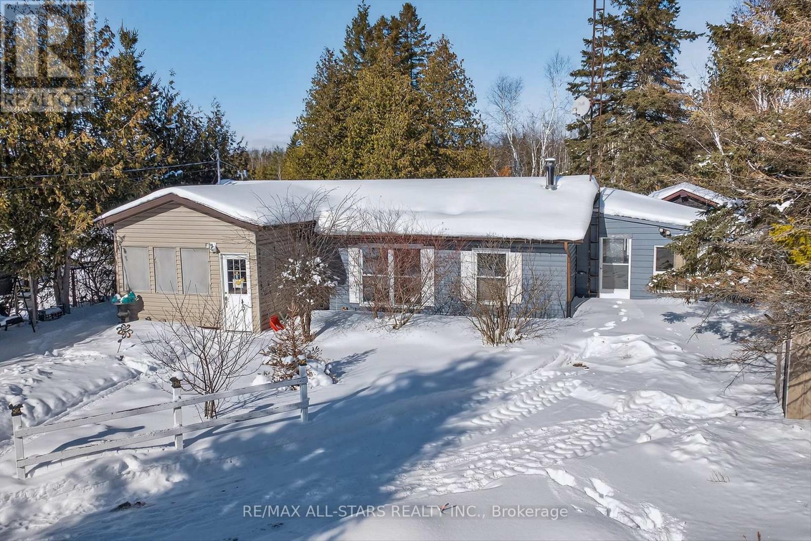 220 Mcguire Beach Road, Kawartha Lakes, Ontario  K0M 2B0 - Photo 4 - X12756516