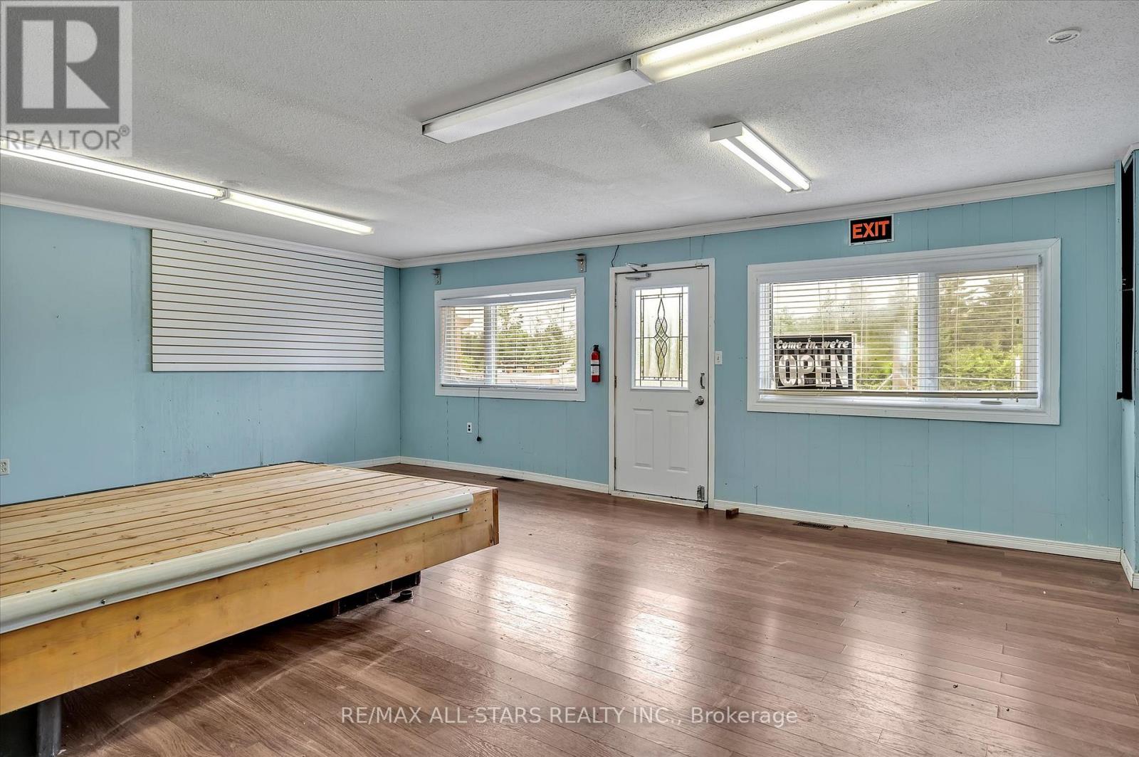 7276 Hwy 35 Highway N, Kawartha Lakes, Ontario  K0M 1K0 - Photo 6 - X12756576