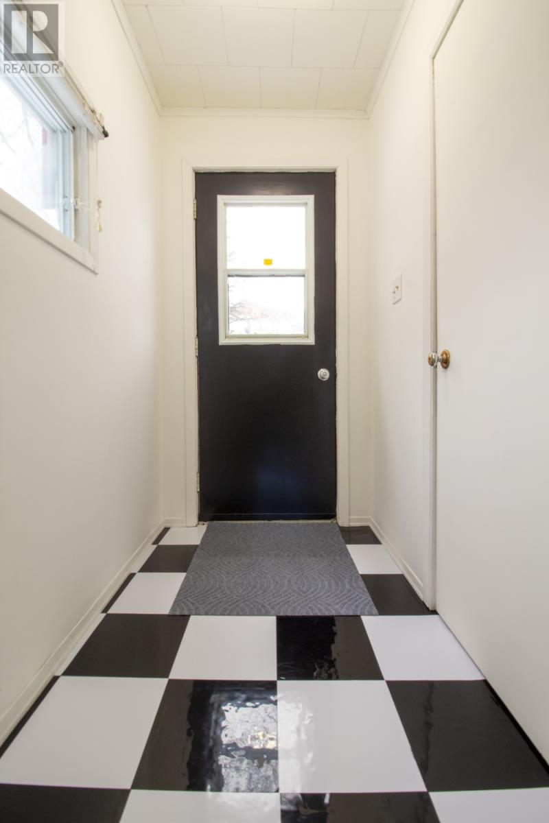 2 Mayfair Avenue, Corner Brook, Newfoundland & Labrador  A2H 4P8 - Photo 3 - 1294236