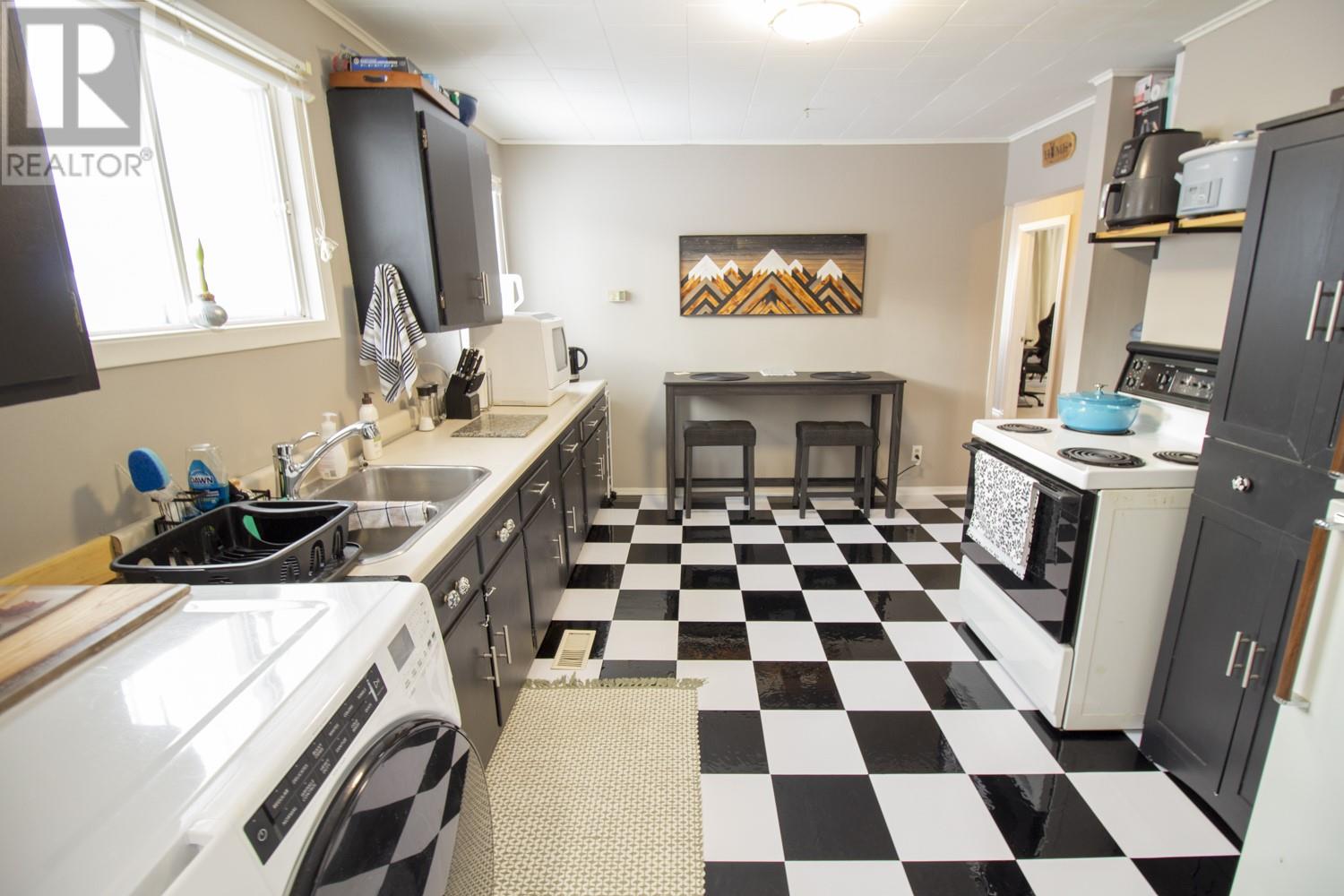 2 Mayfair Avenue, Corner Brook, Newfoundland & Labrador  A2H 4P8 - Photo 5 - 1294236