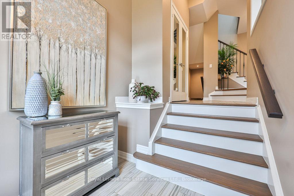 34 - 2400 Neyagawa Boulevard, Oakville, Ontario  L6H 7P5 - Photo 8 - W12756522