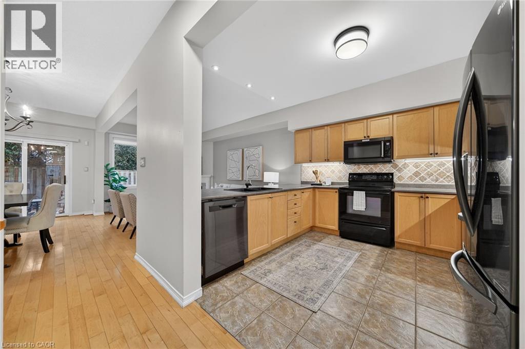 81 Valridge Drive Unit# 36, Ancaster, Ontario  L9G 5B6 - Photo 9 - 40798230