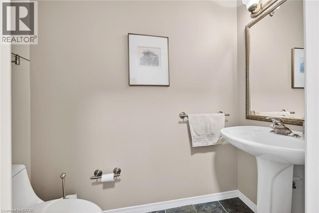 81 Valridge Drive Unit# 36, Ancaster, Ontario  L9G 5B6 - Photo 7 - 40798230