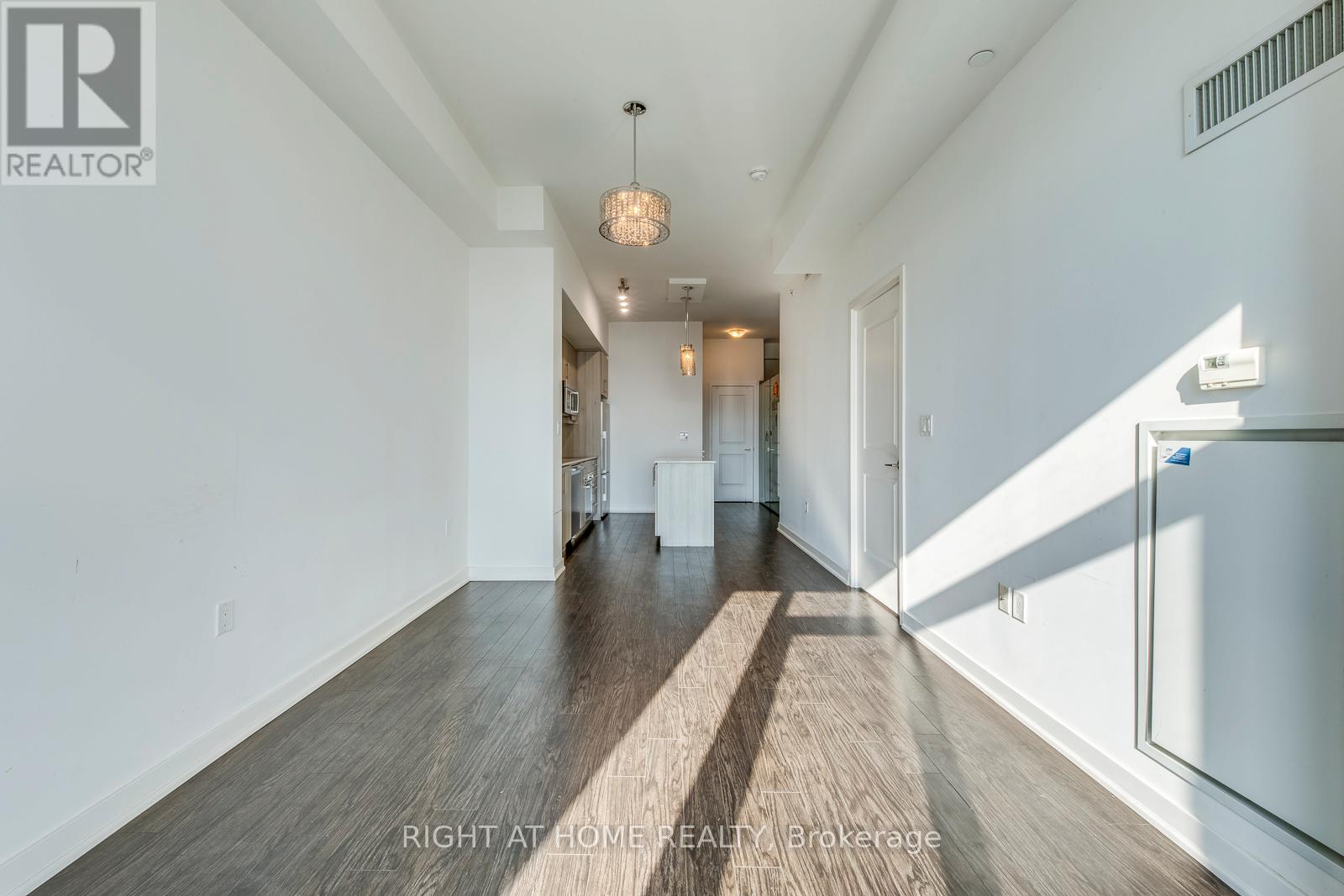 3401 - 1 The Esplanade Drive, Toronto (Waterfront Communities), Ontario  M5E 0A8 - Photo 14 - C12756592