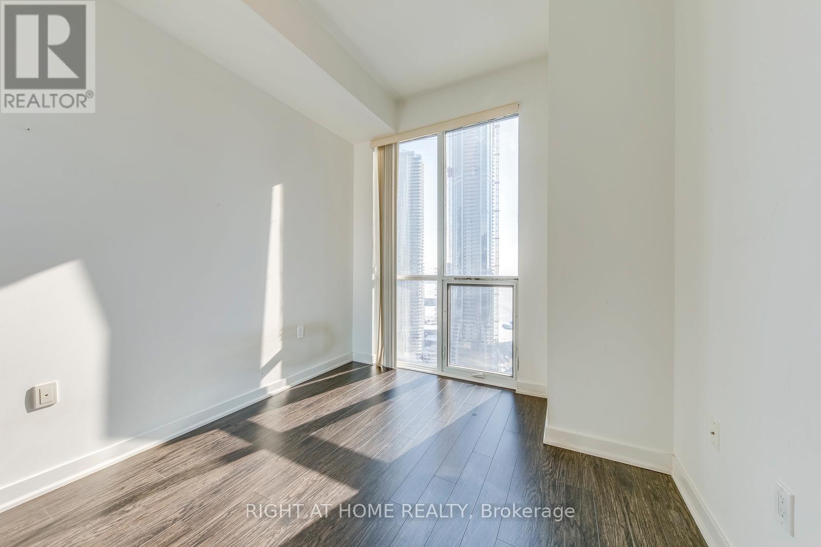 3401 - 1 The Esplanade Drive, Toronto (Waterfront Communities), Ontario  M5E 0A8 - Photo 17 - C12756592