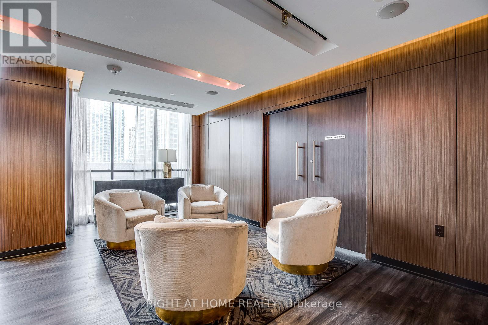 3401 - 1 The Esplanade Drive, Toronto (Waterfront Communities), Ontario  M5E 0A8 - Photo 25 - C12756592