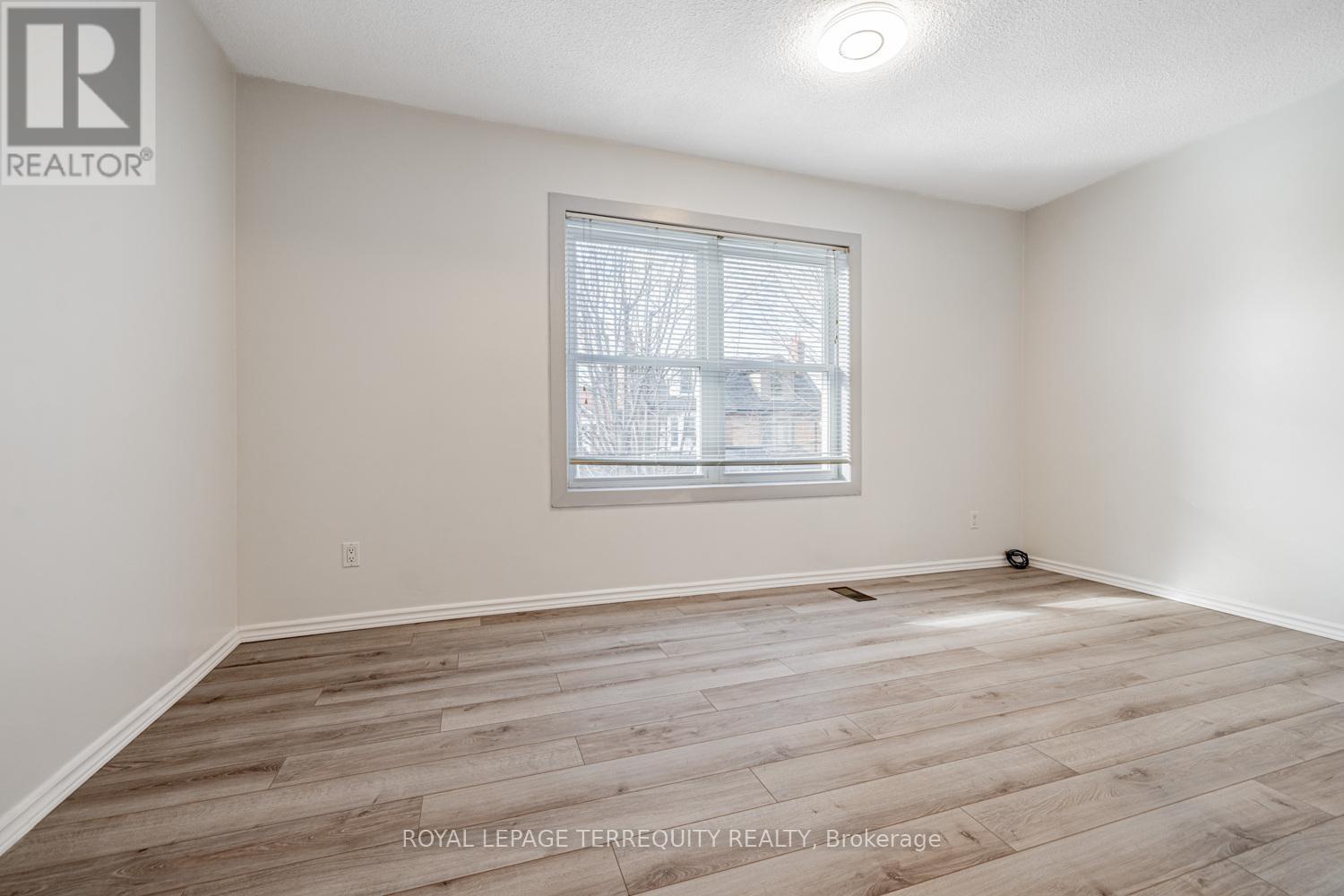 Top Floor - 171 Christie Street, Toronto (Annex), Ontario  M6G 3B3 - Photo 5 - C12756614