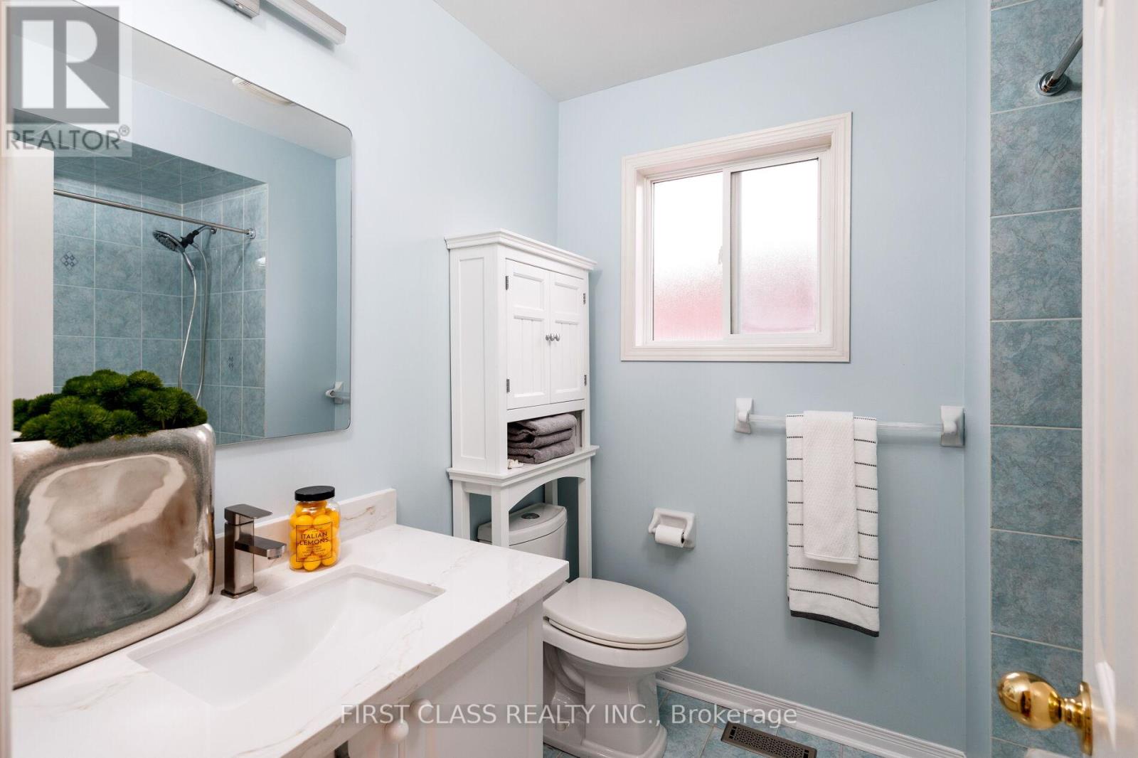 39 Dylan Street, Vaughan (Vellore Village), Ontario  L4H 2X6 - Photo 22 - N12756526