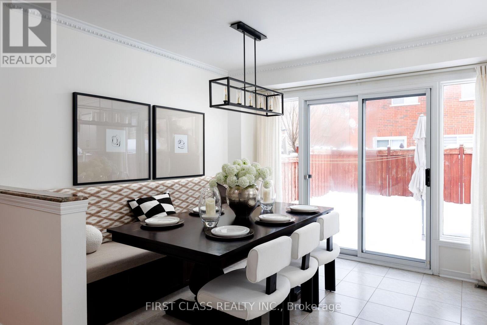 39 Dylan Street, Vaughan (Vellore Village), Ontario  L4H 2X6 - Photo 9 - N12756526