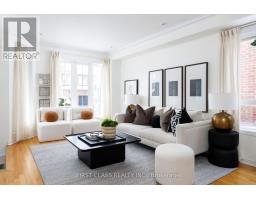 39 DYLAN STREET, Vaughan, Ontario