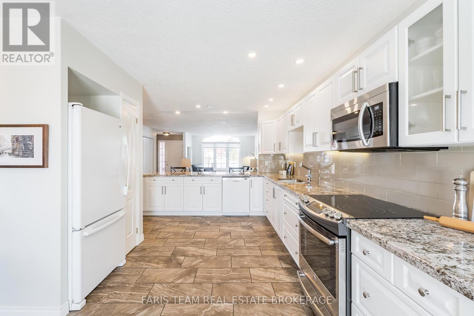 4 - 90 Thompsons Road, Penetanguishene, Ontario  L9M 2H1 - Photo 12 - S12756542