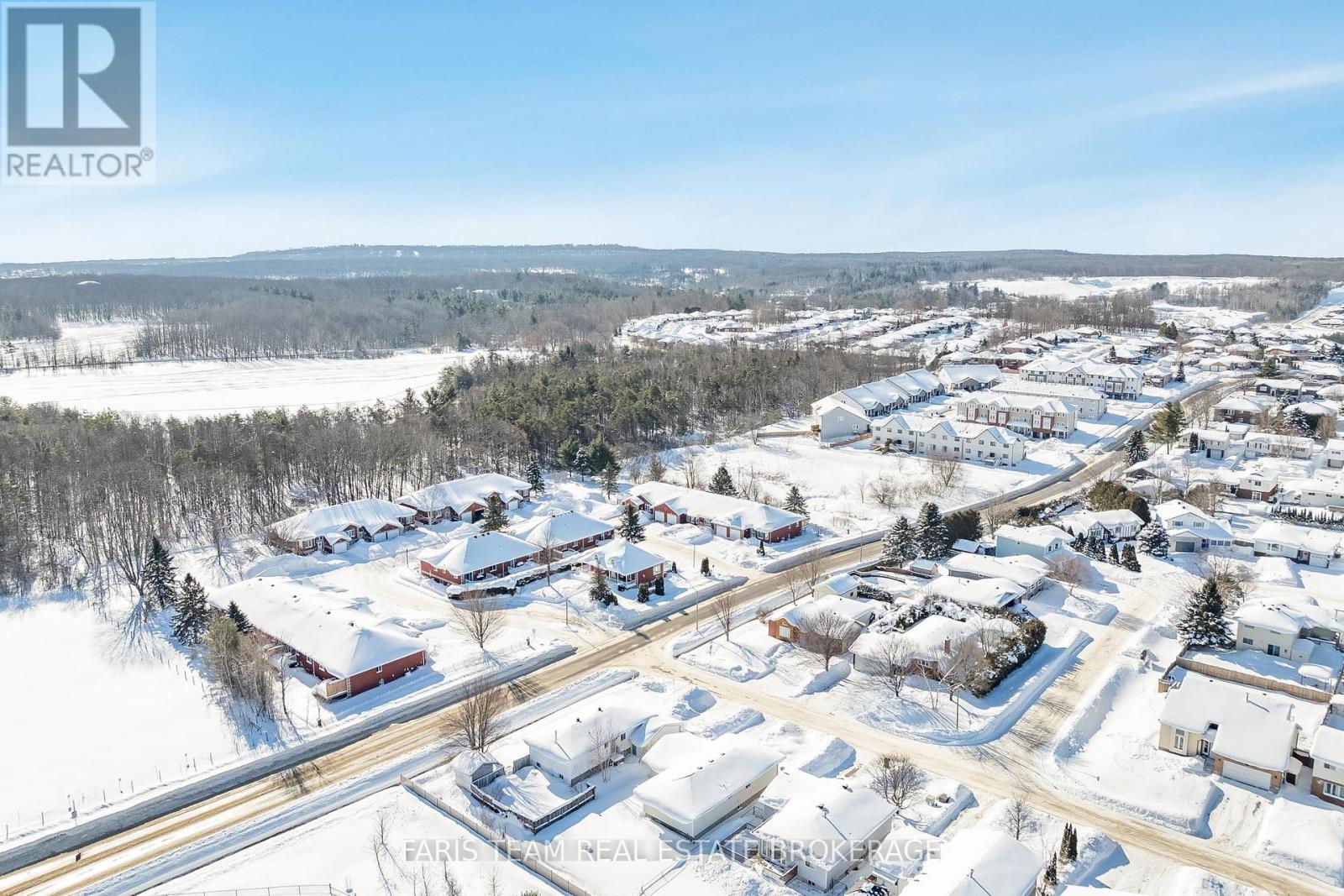 4 - 90 Thompsons Road, Penetanguishene, Ontario  L9M 2H1 - Photo 35 - S12756542