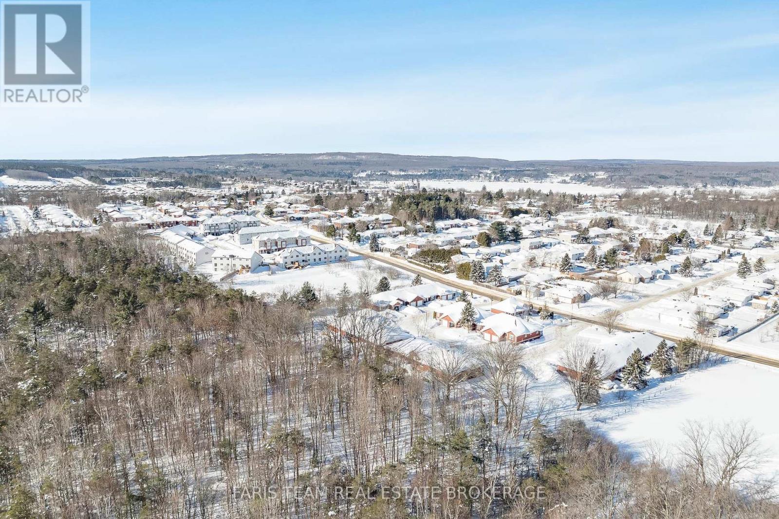 4 - 90 Thompsons Road, Penetanguishene, Ontario  L9M 2H1 - Photo 36 - S12756542