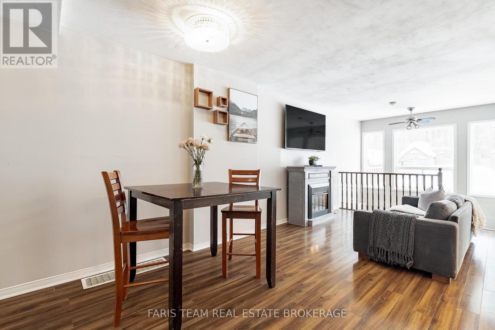 256 Ferndale Drive S, Barrie (Ardagh), Ontario  L4N 8J9 - Photo 13 - S12756568