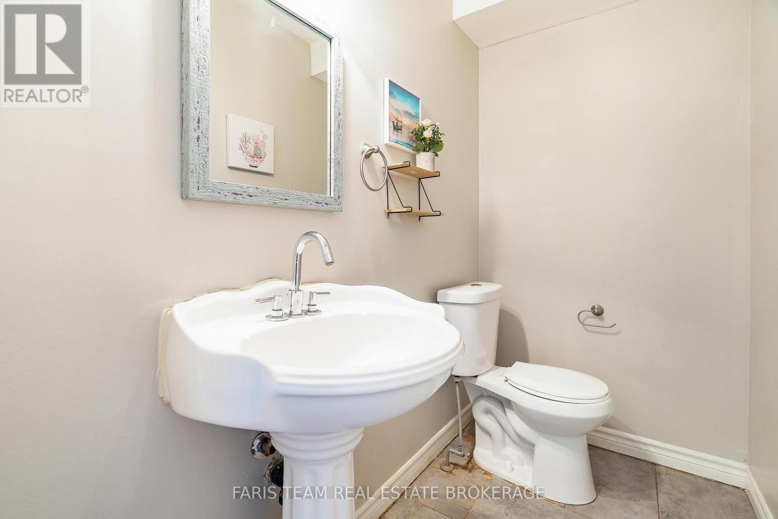 256 Ferndale Drive S, Barrie (Ardagh), Ontario  L4N 8J9 - Photo 17 - S12756568