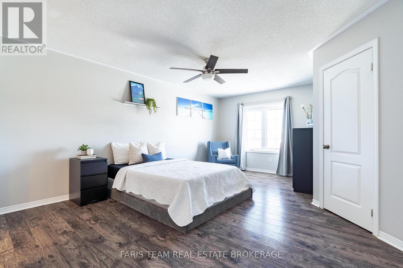 256 Ferndale Drive S, Barrie (Ardagh), Ontario  L4N 8J9 - Photo 18 - S12756568