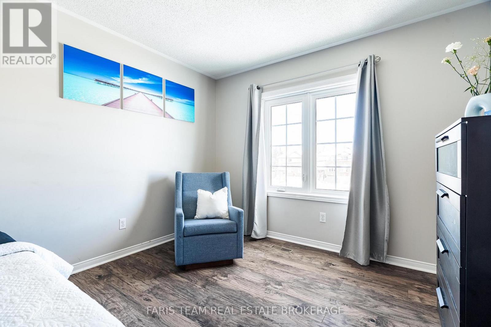 256 Ferndale Drive S, Barrie (Ardagh), Ontario  L4N 8J9 - Photo 19 - S12756568