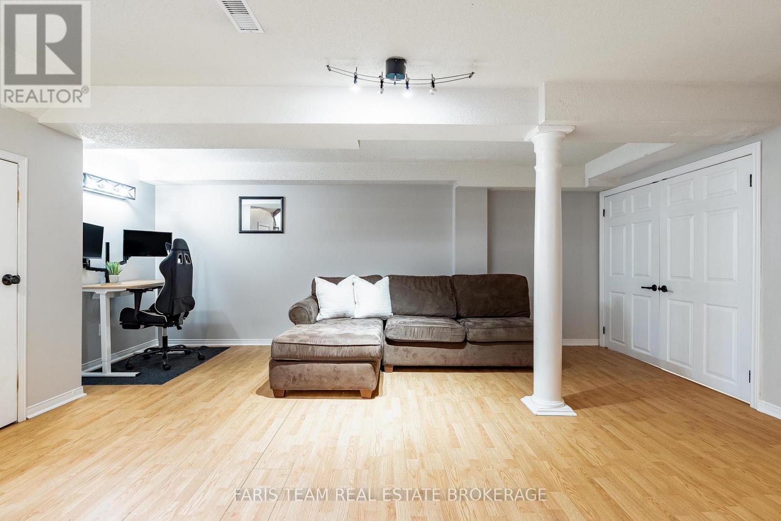 256 Ferndale Drive S, Barrie (Ardagh), Ontario  L4N 8J9 - Photo 29 - S12756568