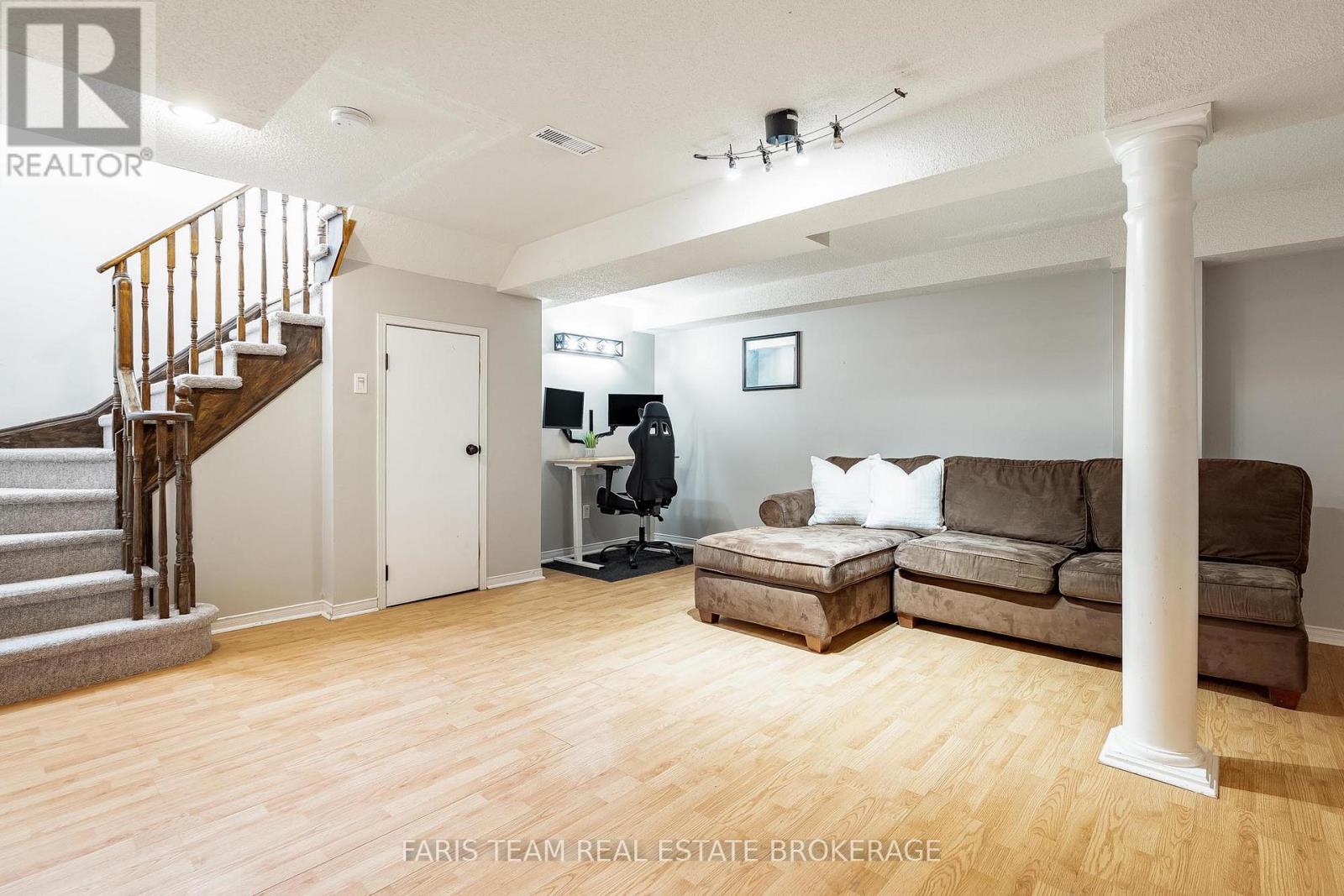 256 Ferndale Drive S, Barrie (Ardagh), Ontario  L4N 8J9 - Photo 30 - S12756568