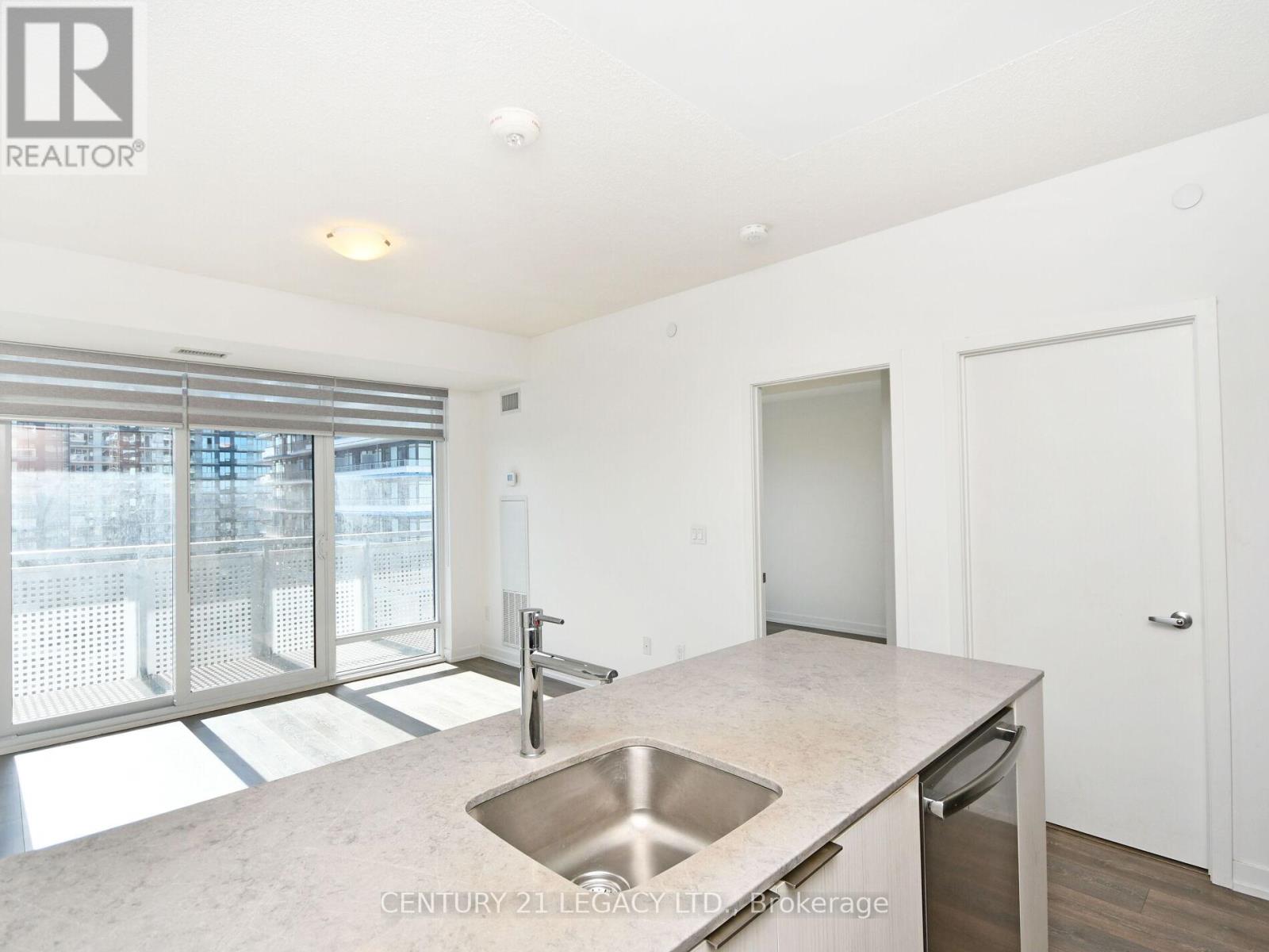 601 - 2520 Eglinton Avenue W, Mississauga, Ontario  L5M 0Y4 - Photo 28 - W12756548