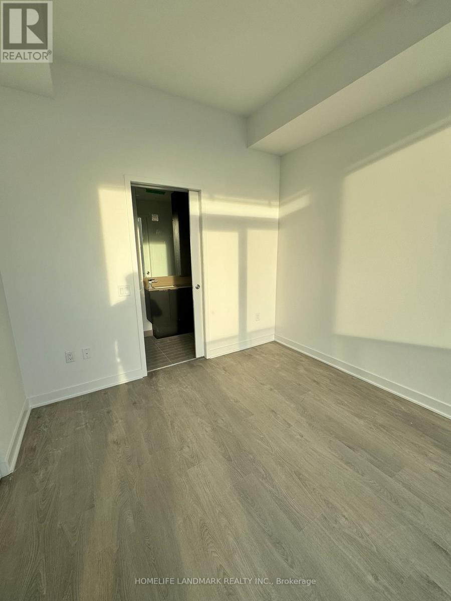 5409 - 3900 Confederation Parkway, Mississauga (City Centre), Ontario  L5B 0M3 - Photo 3 - W12756550