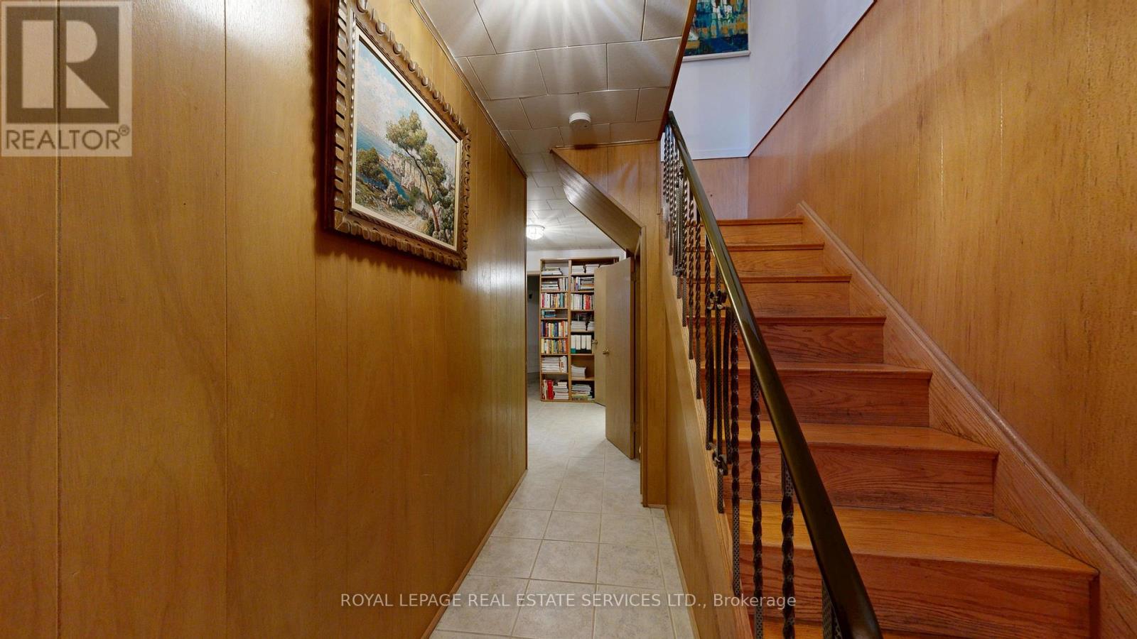 15 Cosmo Road, Toronto, Ontario  M8X 1Z3 - Photo 33 - W12756572