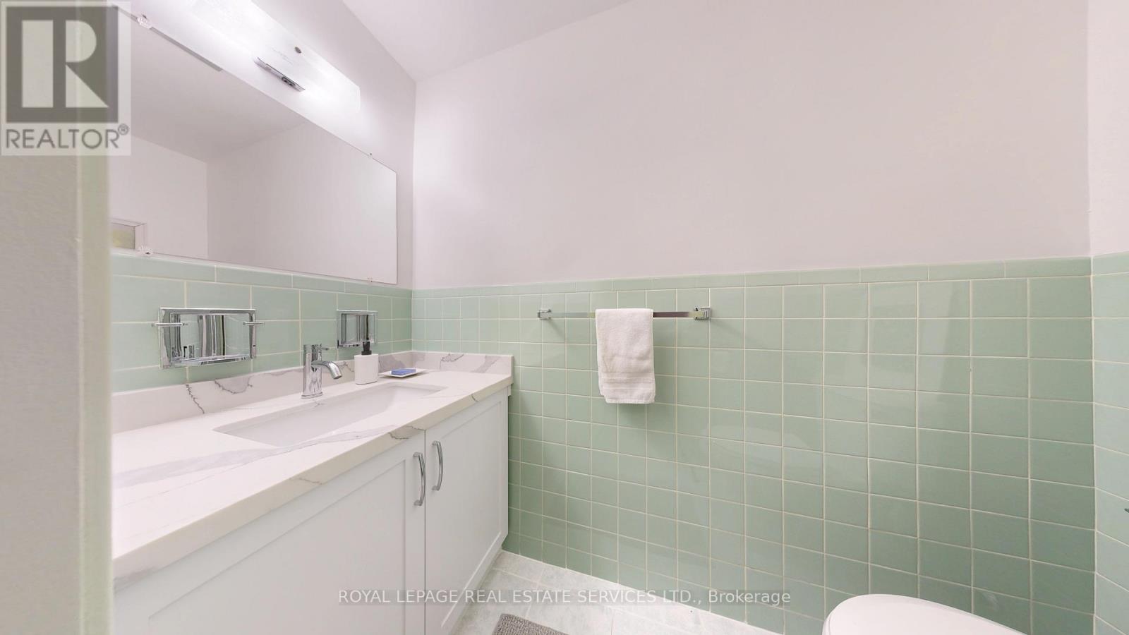 15 Cosmo Road, Toronto, Ontario  M8X 1Z3 - Photo 35 - W12756572