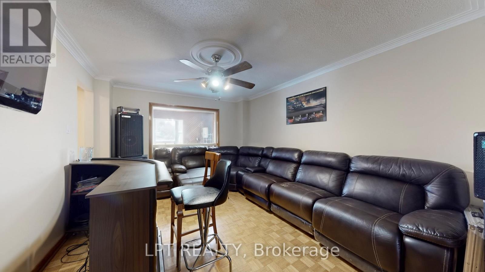 3431 Dorcas Street, Mississauga, Ontario  L4T 1M9 - Photo 3 - W12756578