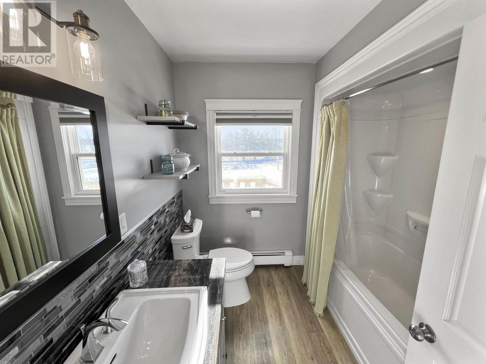 22 Hilltop Avenue, North Rustico, Prince Edward Island  C0A 1X0 - Photo 15 - 202602082