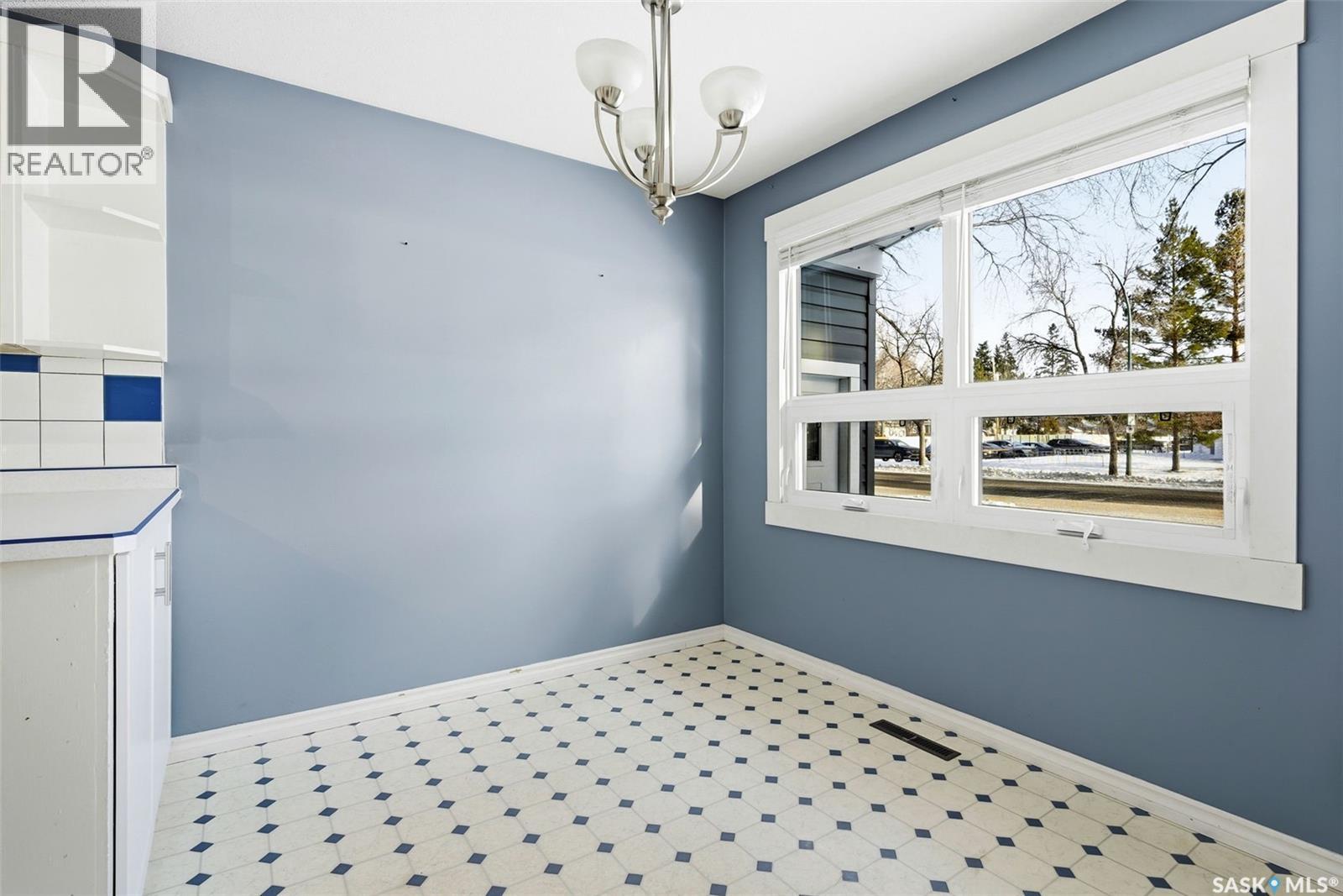 2504 Grant Road, Regina, Saskatchewan  S4S 5E6 - Photo 13 - SK027841