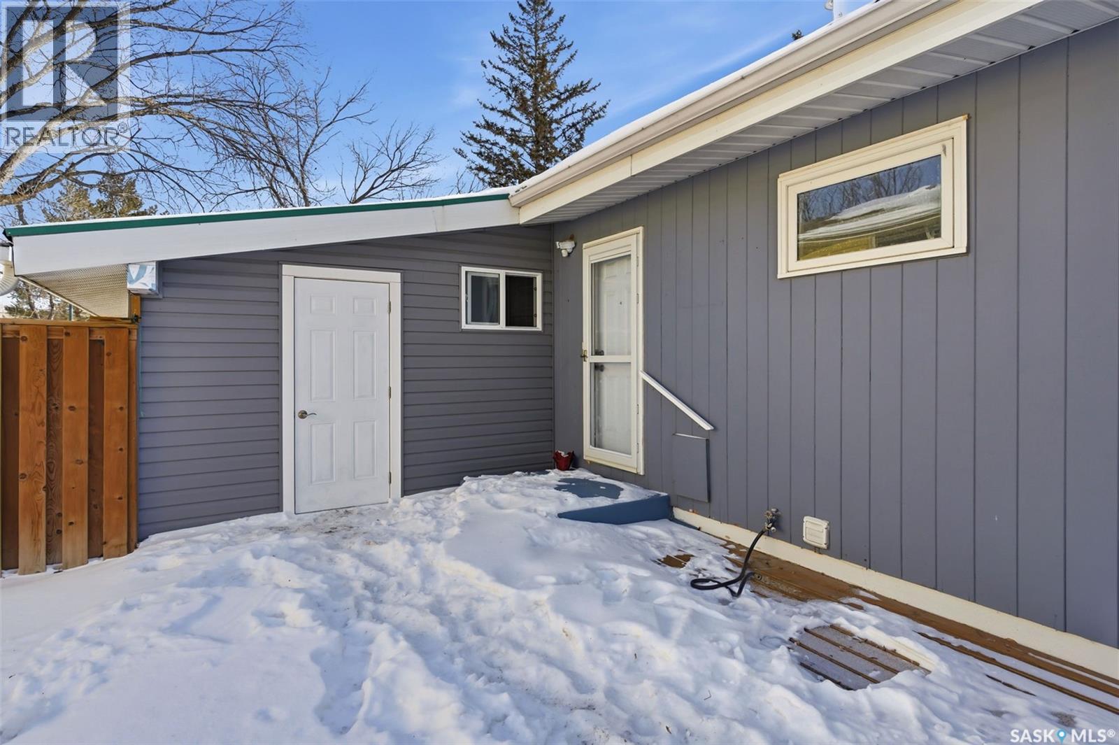 2504 Grant Road, Regina, Saskatchewan  S4S 5E6 - Photo 41 - SK027841
