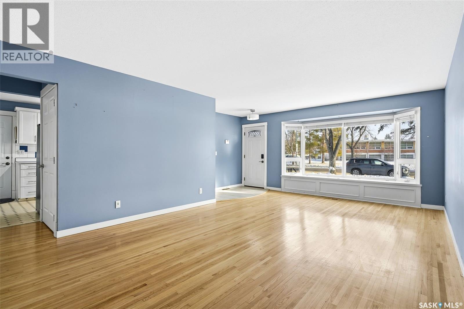 2504 Grant Road, Regina, Saskatchewan  S4S 5E6 - Photo 5 - SK027841