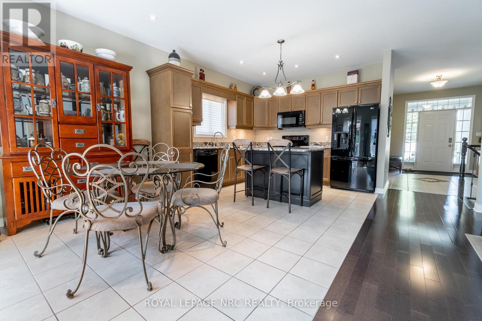 39 Loretta Drive, Niagara-On-The-Lake, Ontario  L0S 1T0 - Photo 11 - X12756518