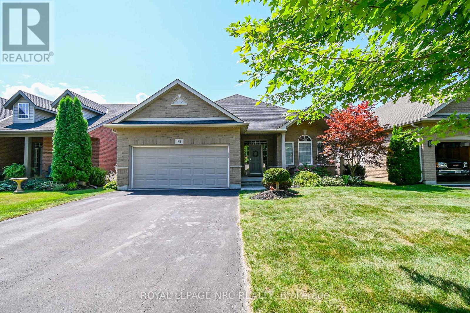 39 Loretta Drive, Niagara-On-The-Lake, Ontario  L0S 1T0 - Photo 2 - X12756518