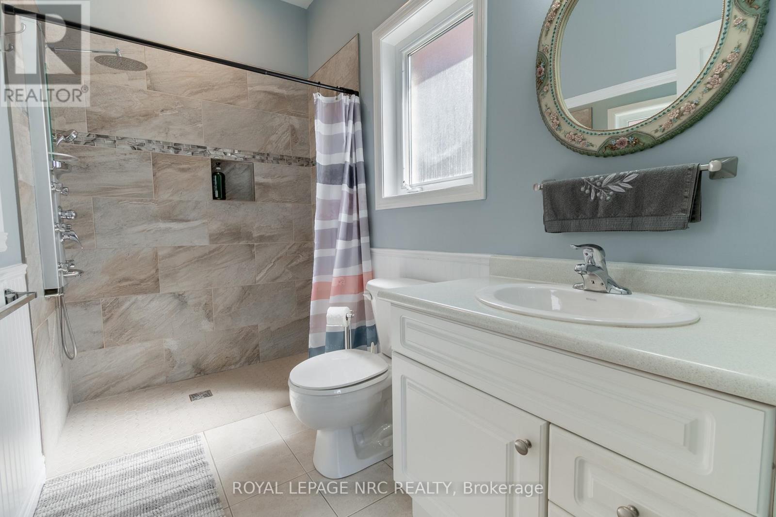 39 Loretta Drive, Niagara-On-The-Lake, Ontario  L0S 1T0 - Photo 22 - X12756518