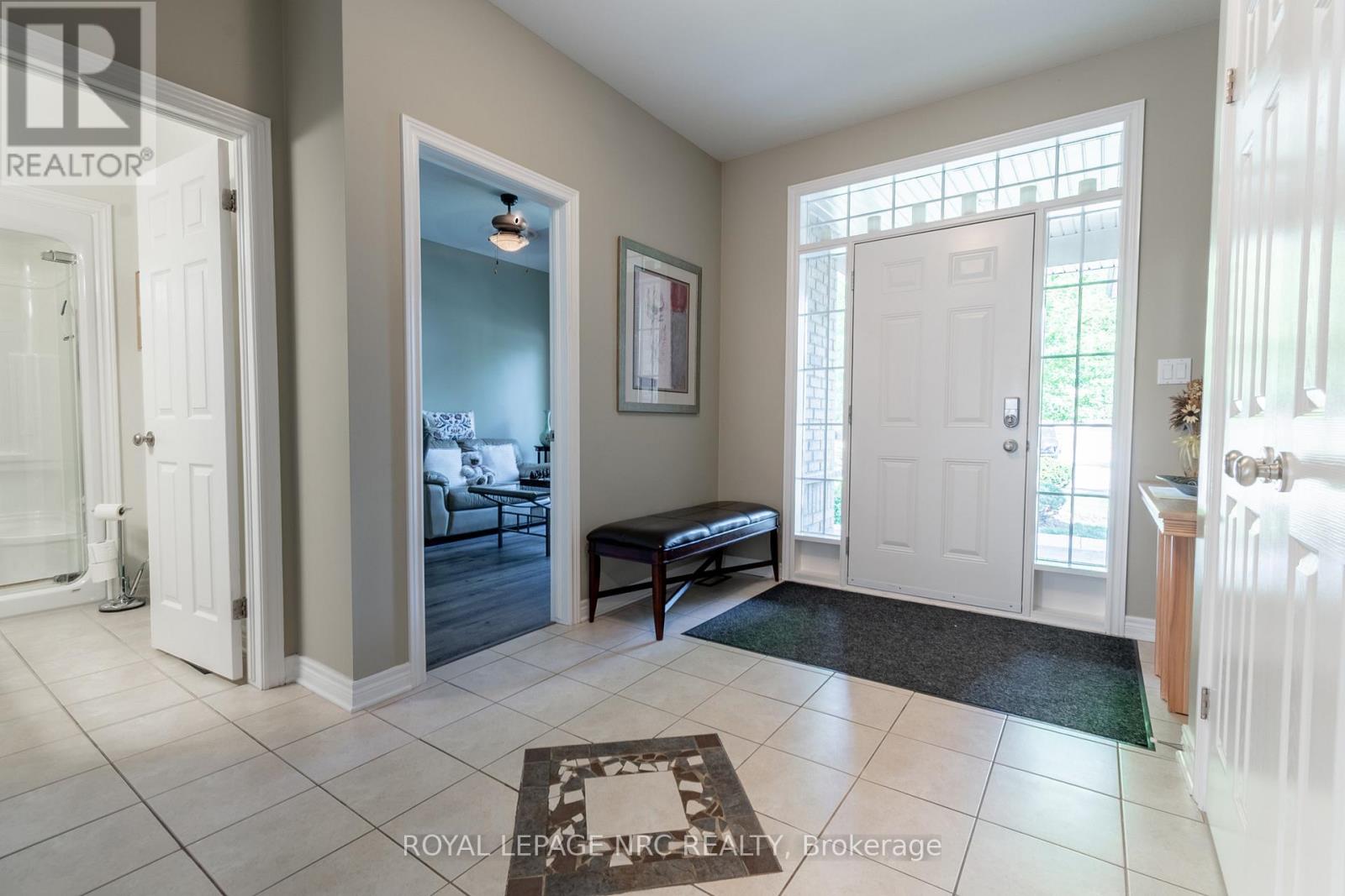 39 Loretta Drive, Niagara-On-The-Lake, Ontario  L0S 1T0 - Photo 4 - X12756518