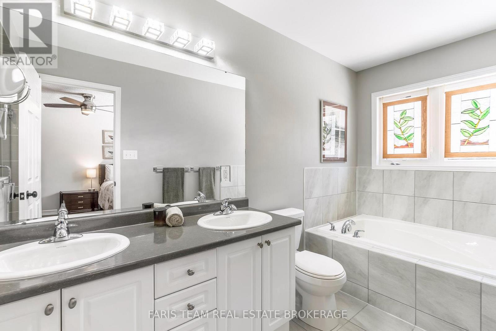 28 Masters Crescent, Georgian Bay (Baxter), Ontario  L0K 1S0 - Photo 24 - X12756556