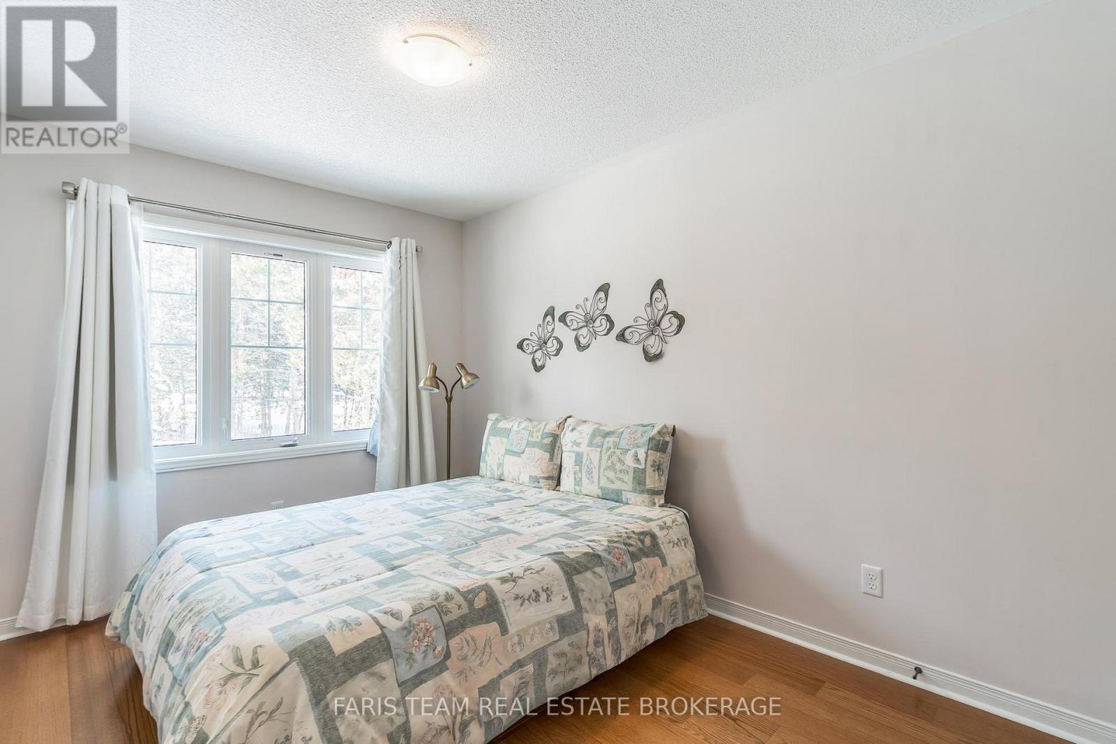 28 Masters Crescent, Georgian Bay (Baxter), Ontario  L0K 1S0 - Photo 26 - X12756556