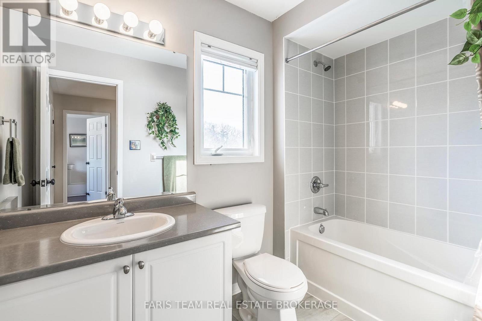 28 Masters Crescent, Georgian Bay (Baxter), Ontario  L0K 1S0 - Photo 33 - X12756556