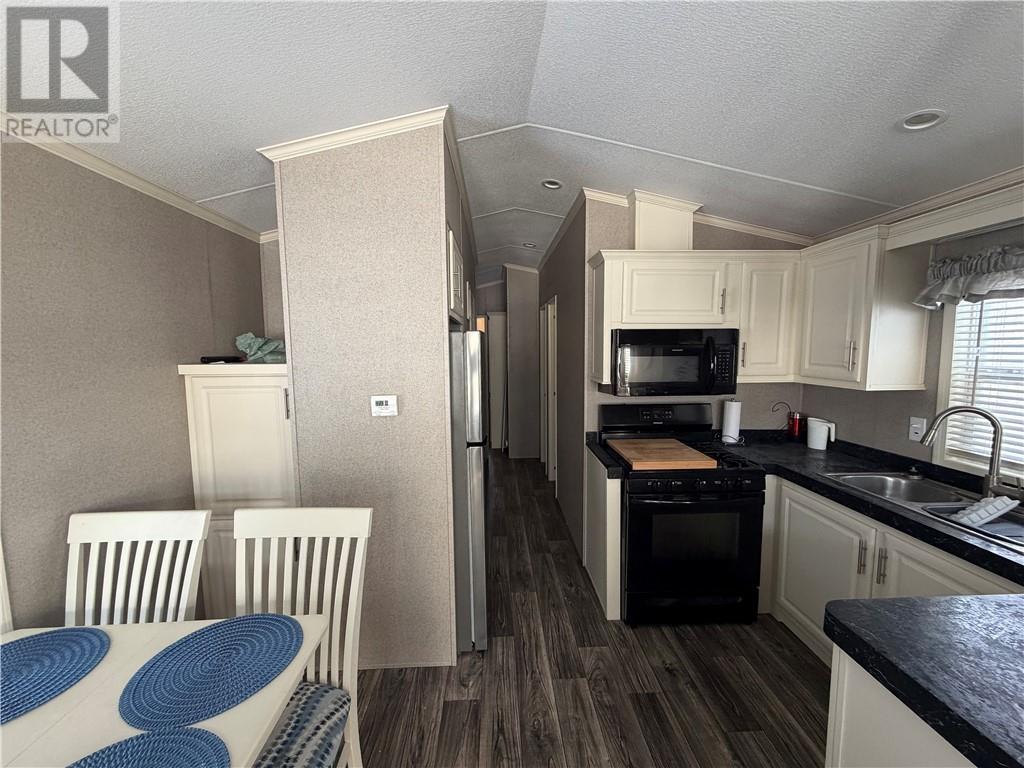 120 Happy Landing Road Unit# 45-3bc, Noelville, Ontario  P0M 2N0 - Photo 7 - 2126282