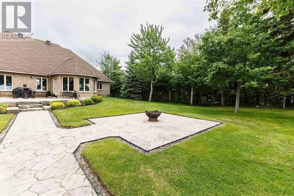 857 Sunnyside Beach Rd, Sault Ste. Marie, Ontario  P6A 6K4 - Photo 6 - SM260217